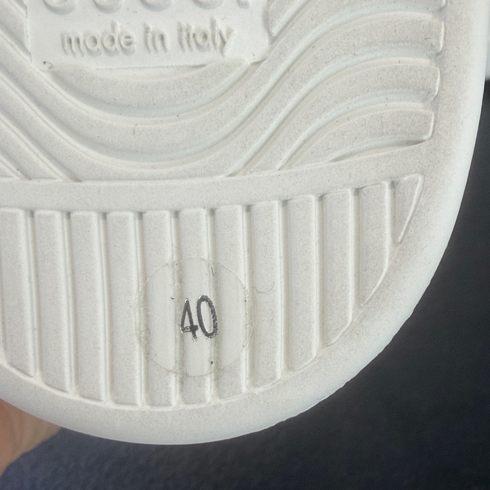 100% AUTHENTIC Gucci White New Ace Bee Sneakers - Picture 9 of 12